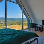 Beskid Island * Dobra (Limanowa)